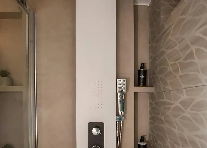 Demmi 2br Designer アパート ハニア