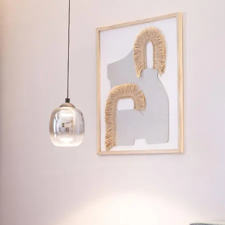 Demmi 2br Designer *