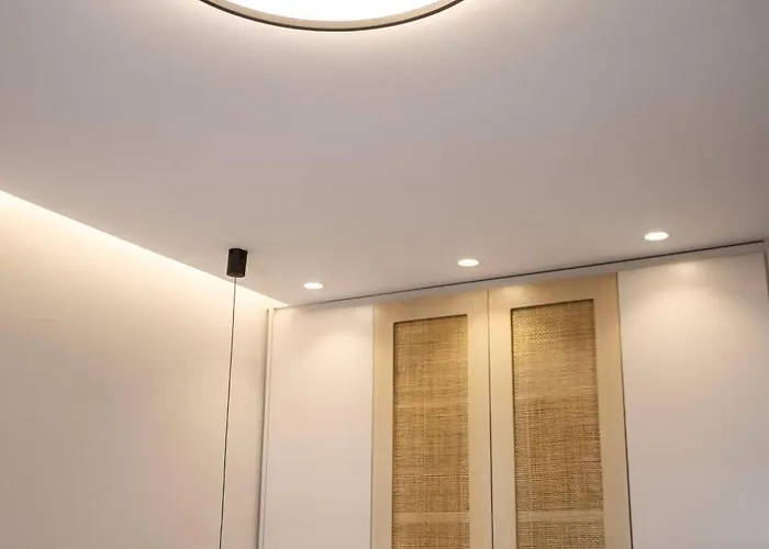 公寓 Demmi 2br Designer