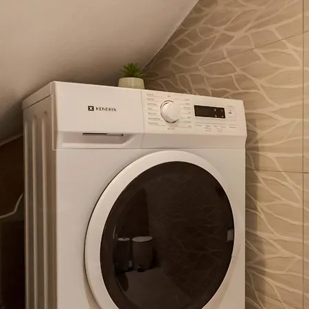 Apartment Demmi 2br Designer